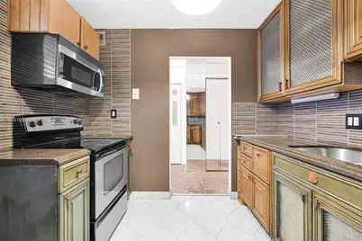 314 SE 10th St #103, Dania Beach, FL 33004 - Photo 21