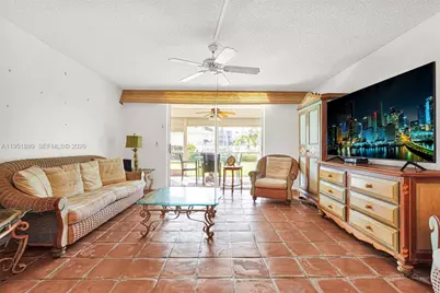 314 SE 10th St #103, Dania Beach, FL 33004 - Photo 1