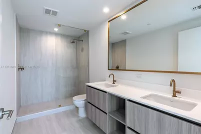 77 SE 5th St #3013, Miami, FL 33131 - Photo 27