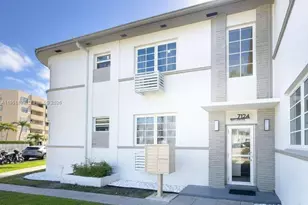 7124 Bay Dr, Miami Beach, FL 33141 - Photo 13