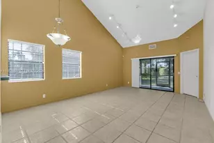 8209 Waterford Ave, Tamarac, FL 33321 - Photo 15