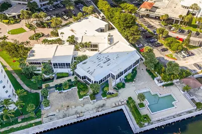 20201 E Country Club Dr #608, Aventura, FL 33180 - Photo 29