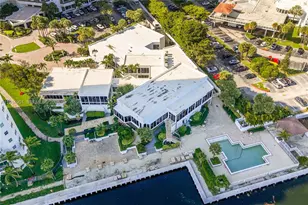 20201 E Country Club Dr, Aventura, FL 33180 - Photo 29