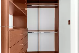 20201 E Country Club Dr, Aventura, FL 33180 - Photo 25