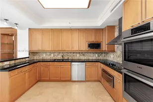 20201 E Country Club Dr, Aventura, FL 33180 - Photo 5