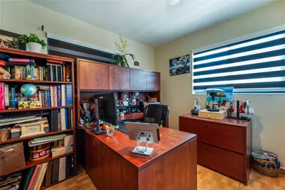 8065 W 14th Ct, Hialeah, FL 33014 - Photo 13