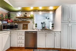 8065 W 14th Ct, Hialeah, FL 33014 - Photo 23