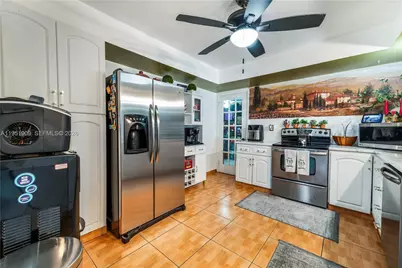 8065 W 14th Ct, Hialeah, FL 33014 - Photo 19