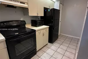 8600 SW 212th St, Cutler Bay, FL 33189 - Photo 3