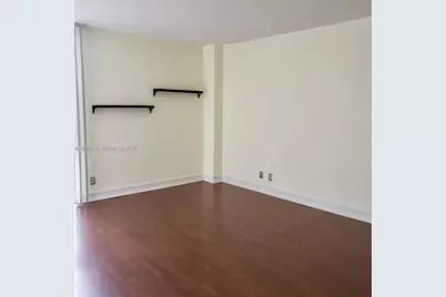 3401 N Country Club Dr #310, Aventura, FL 33180 - Photo 9