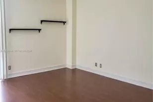 3401 N Country Club Dr, Aventura, FL 33180 - Photo 9