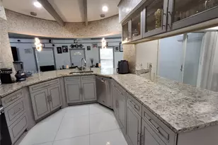 4511 Queen Palm Ln, Tamarac, FL 33319 - Photo 17