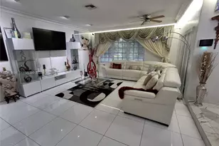 4511 Queen Palm Ln, Tamarac, FL 33319 - Photo 7