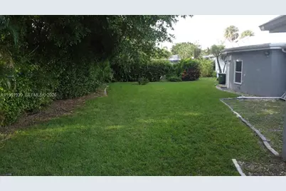 4511 Queen Palm Ln, Tamarac, FL 33319 - Photo 19