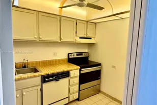 3670 Inverrary Dr, Lauderhill, FL 33319 - Photo 7