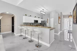 8974 SW 212th Ln, Cutler Bay, FL 33189 - Photo 11