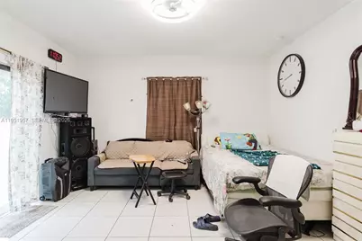 810 NW 112th St, Miami, FL 33168 - Photo 33