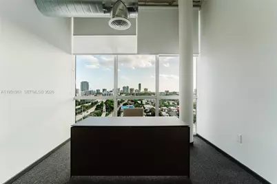 420 SW 7th St #1008, Miami, FL 33130 - Photo 17