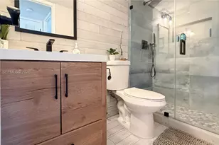 400 SE 10th St, Deerfield Beach, FL 33441 - Photo 17