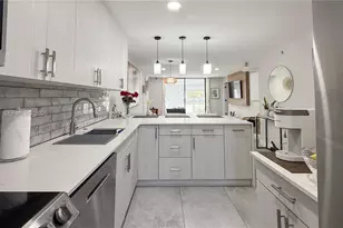 400 SE 10th St, Deerfield Beach, FL 33441 - Photo 5