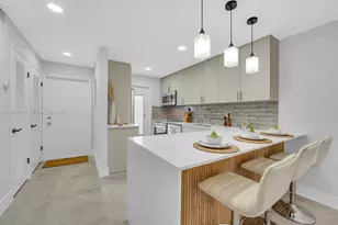 400 SE 10th St, Deerfield Beach, FL 33441 - Photo 1