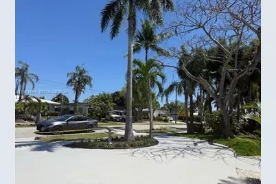 411 SE 6th Ave, Pompano Beach, FL 33060 - Photo 9