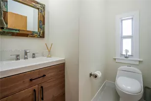 5620 Alton Rd, Miami Beach, FL 33140 - Photo 25