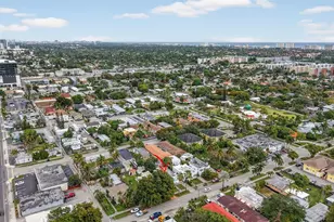 623 NE 4th St, Hallandale Beach, FL 33009 - Photo 25