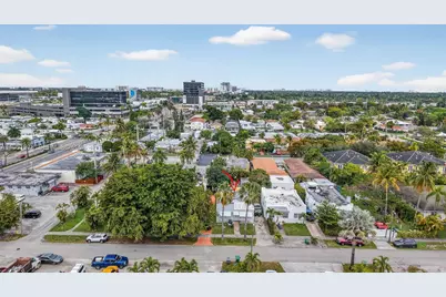 623 NE 4th St, Hallandale Beach, FL 33009 - Photo 17