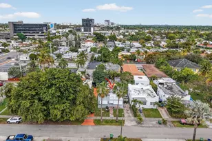 623 NE 4th St, Hallandale Beach, FL 33009 - Photo 9