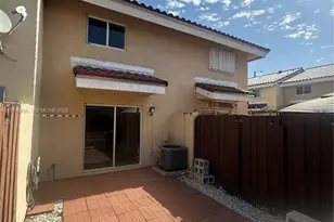 8262 NW 5th Ln, Miami, FL 33126 - Photo 13