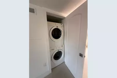 8262 NW 5th Ln #396, Miami, FL 33126 - Photo 5