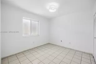 8421 SW 209th St, Cutler Bay, FL 33189 - Photo 9