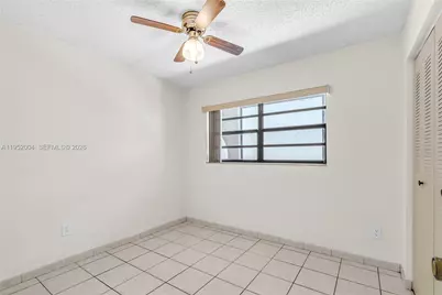 18370 Mediterranean Blvd #1-25, Hialeah, FL 33015 - Photo 21