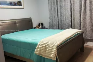 8261 NW 8th St, Miami, FL 33126 - Photo 9