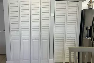 8261 NW 8th St, Miami, FL 33126 - Photo 5