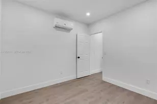 75 NW 160th St, Miami, FL 33169 - Photo 31