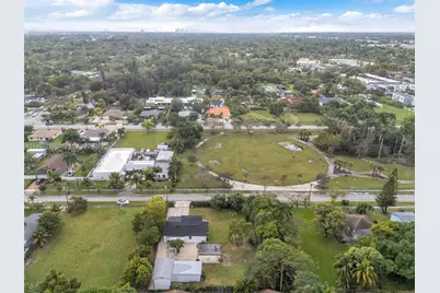 75 NW 160th St, Miami, FL 33169 - Photo 35