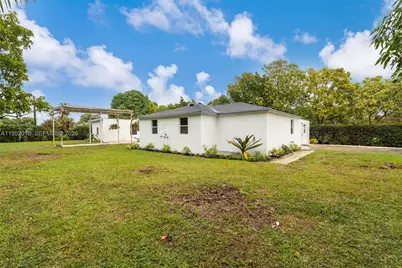 75 NW 160th St, Miami, FL 33169 - Photo 23