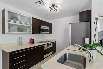 90 SW 3rd St #3609, Miami, FL 33130 - Photo 7