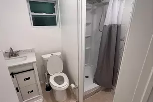 824 SW 12th Ct, Fort Lauderdale, FL 33315 - Photo 7