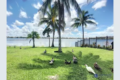 1090 NW 123rd Ct #816, Miami, FL 33182 - Photo 1