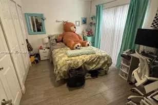 330 Lakeside Ct, Sunrise, FL 33326 - Photo 9