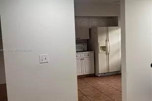 100 SW 130th Terrace, Pembroke Pines, FL 33027 - Photo 5