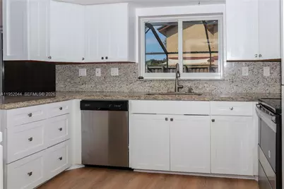 8320 SW 39th Ct, Davie, FL 33328 - Photo 19