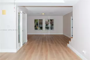 8320 SW 39th Ct, Davie, FL 33328 - Photo 9