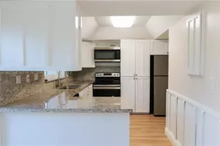 8320 SW 39th Ct, Davie, FL 33328 - Photo 17