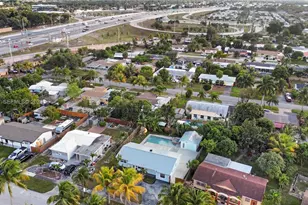 230 NW 39th Ct, Deerfield Beach, FL 33064 - Photo 27