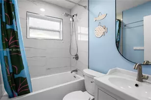 230 NW 39th Ct, Deerfield Beach, FL 33064 - Photo 15