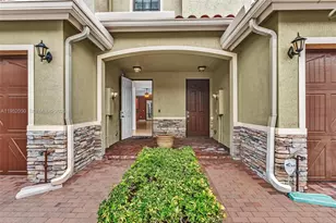 10865 NW 72nd Pl, Parkland, FL 33076 - Photo 3